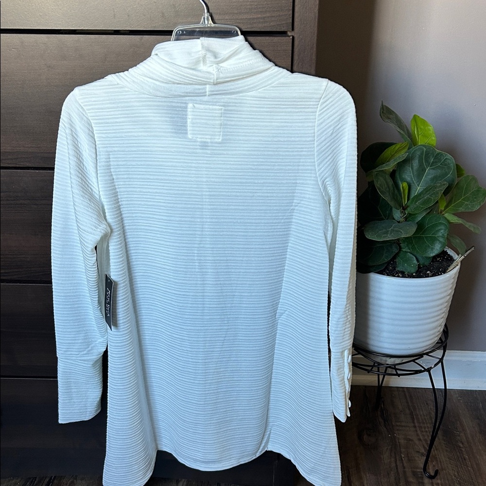 New York Laundry White Cowl Neck Top - Picture 4 of 7